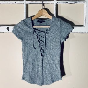 🍂 3 for $15: Super Cute Lace Up grey T-shirt